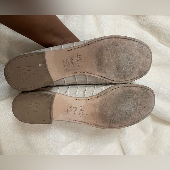 Stuart Weitzman Crocodile Print Beige Leather Loafer size 10.5 - Picture 9 of 10